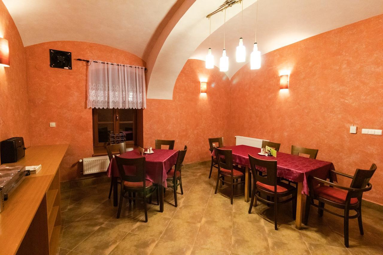 Penzion U řízků Rapotin Exterior foto
